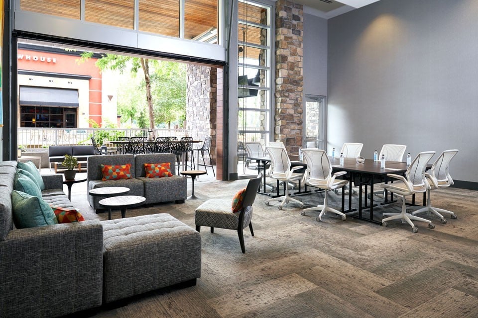 Archer Hotel Redmond - Hospitality Lounge seating