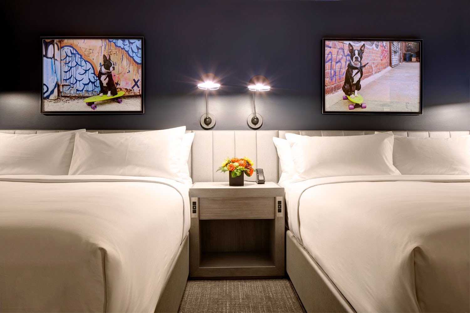 Archer Hotel Burlington - Double King Guestroom with art on the walls