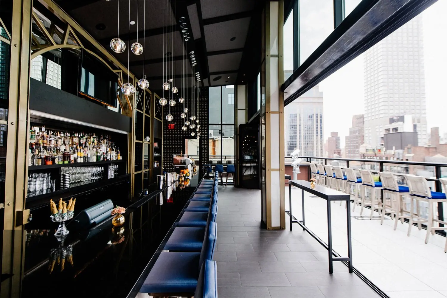 Archer Hotel New York - Bar view of the Rooftop Bar