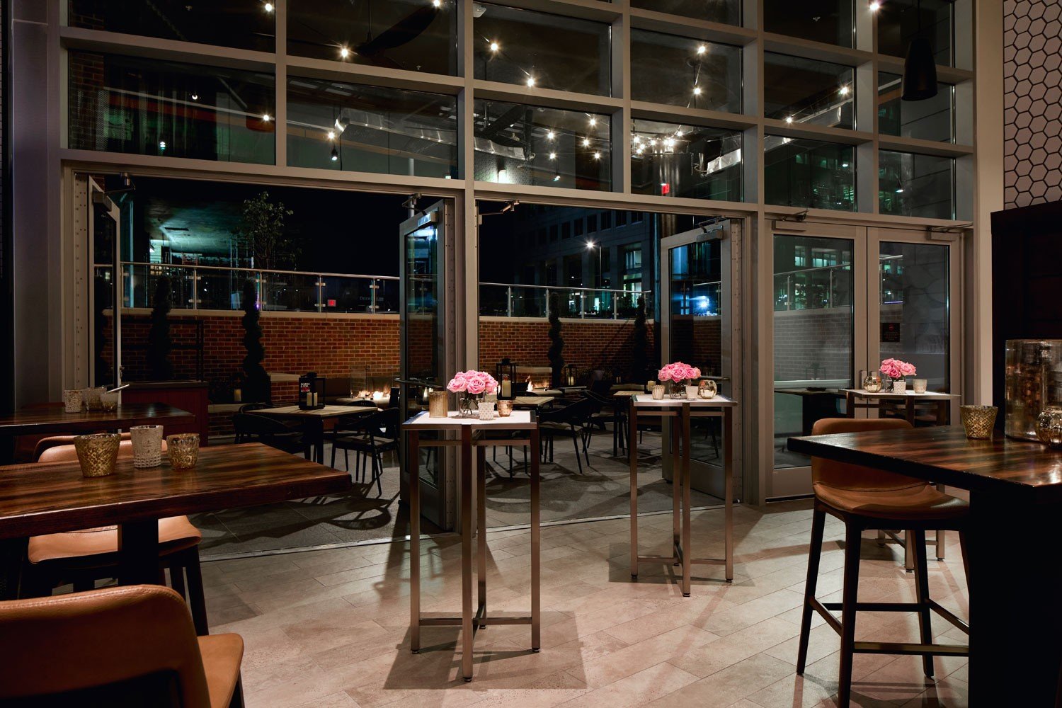 Archer Hotel Tysons - AKB lounge with open patio doors