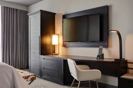 King Suite - desk and flat-screen TV