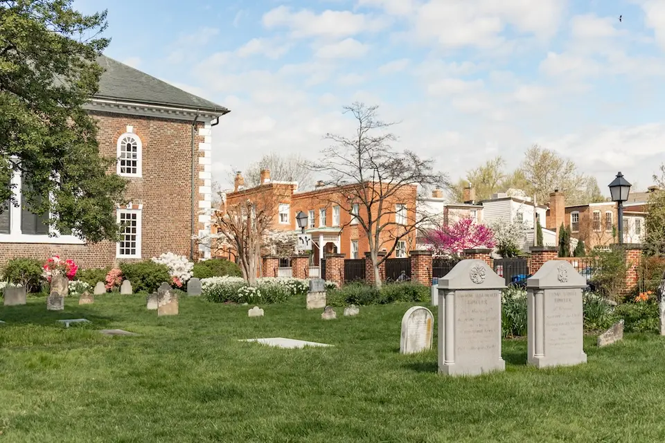 Alexandria Historical District - historic cemetery at Christ Church with 18th-century gravestones