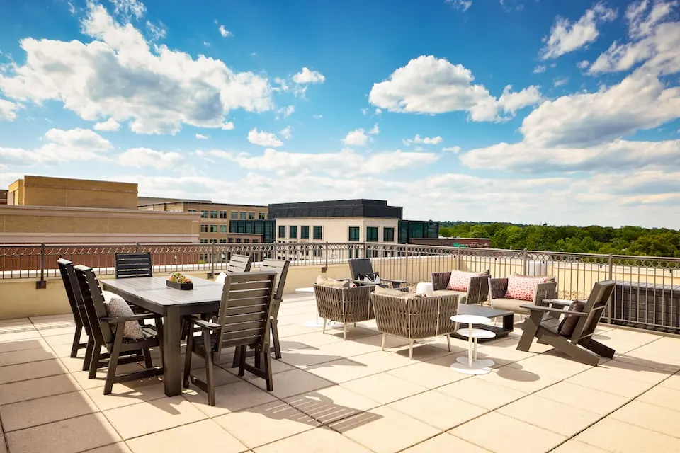 Presidential Suite - furnished terrace with elevated views of the city