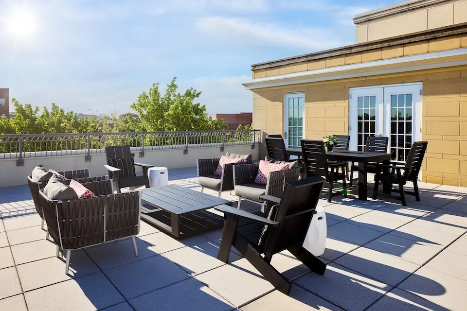 Diplomat Suite - French doors leading to furnished terrace