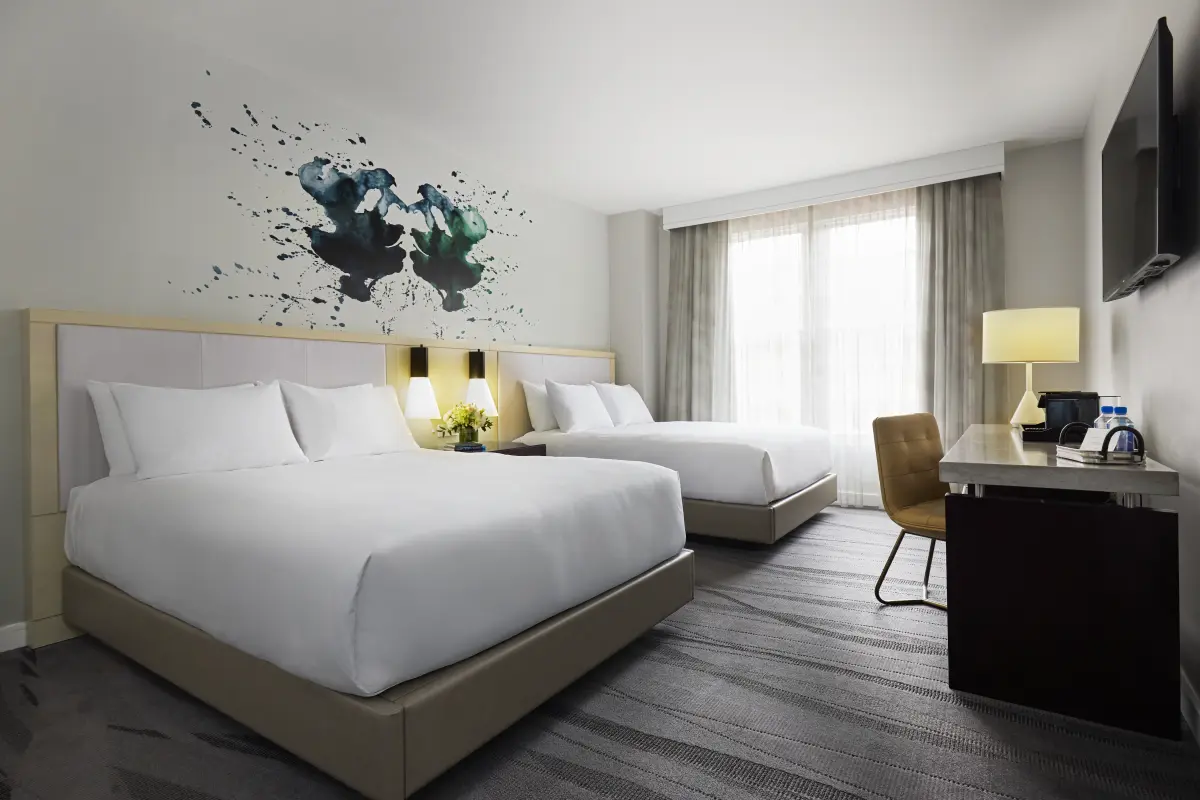 Double Queen guestroom