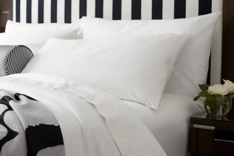 Classic King - bed detail