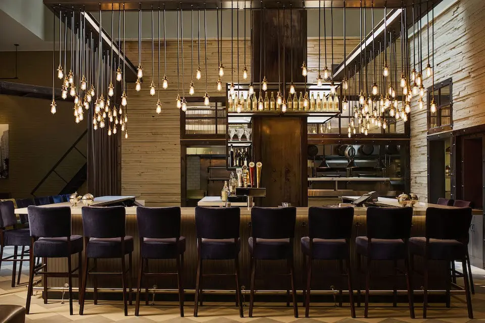 AKB Main bar + Alcove