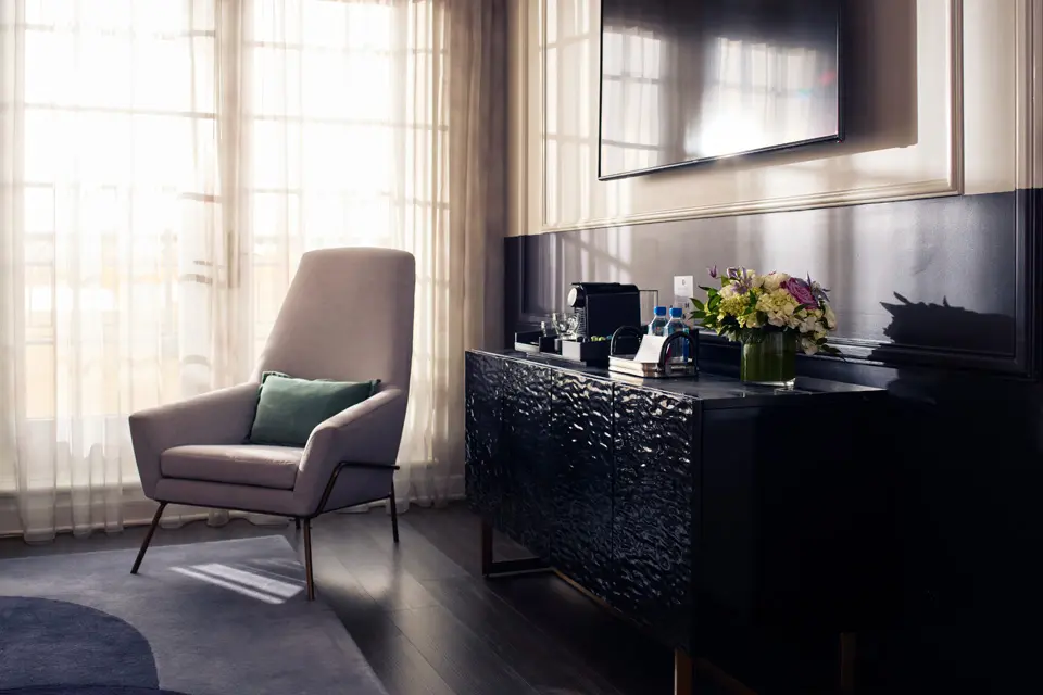 Archer Hotel Alexandria Presidential Suite amenities