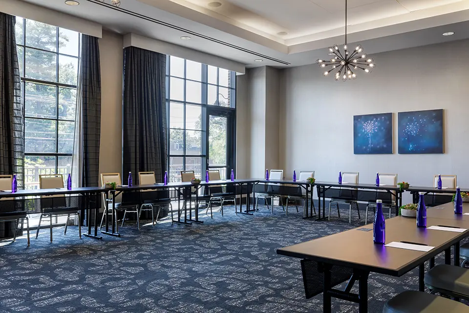 Archer Hotel Burlington Hospitality Lounge