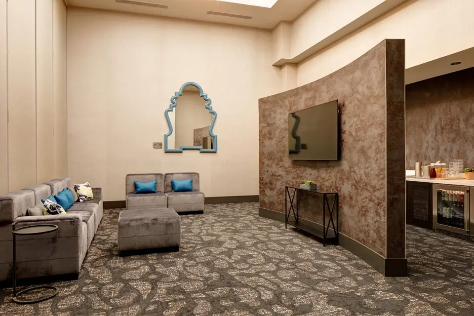 Archer Hotel Florham Park - Hospitality Lounge seating with TV