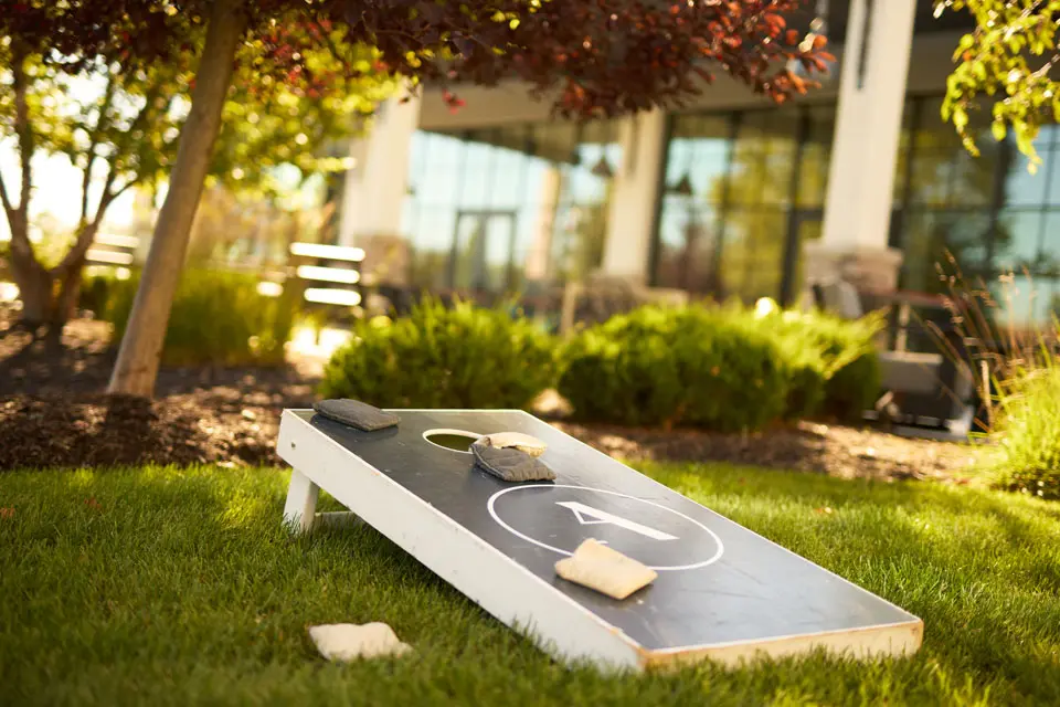 Archer Hotel Florham Park - Cornhole