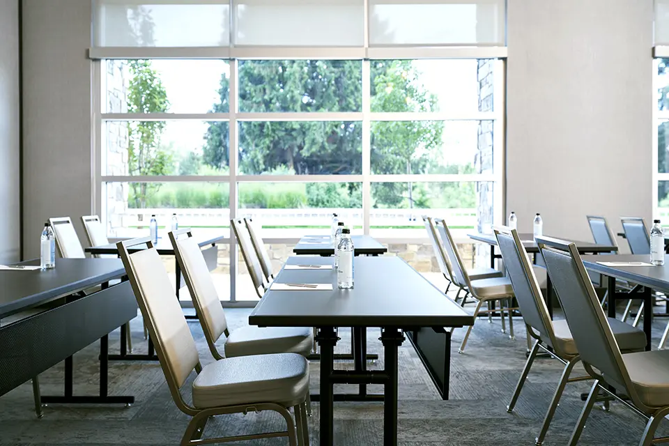 Archer Hotel Redmond -  The Great Room A classroom set up